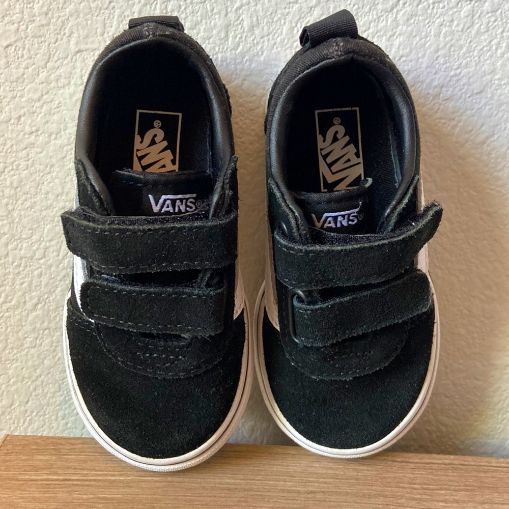 Black & White toddler VANS | 6 | Good condition | Offers accepted 🤍🖤